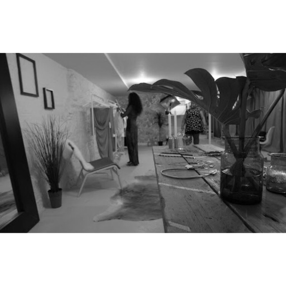 Haus of Layers Showroom - Picture 3 of 6